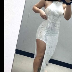 Been bought and worn once this year!! White/fitted/mid drop on the back